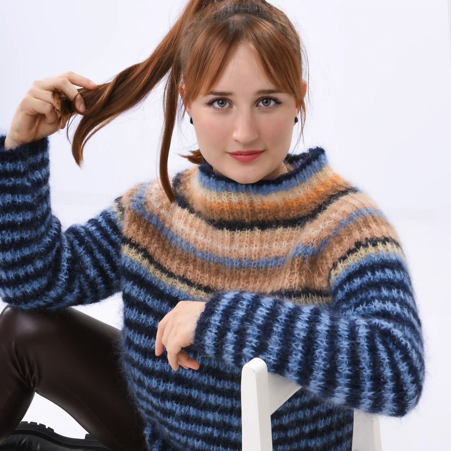 Striped sweater *Mare* & cashmere sweater *Raúl*
